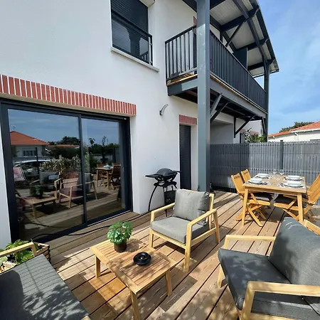 Duplex Avec Parking 居让梅斯特拉
